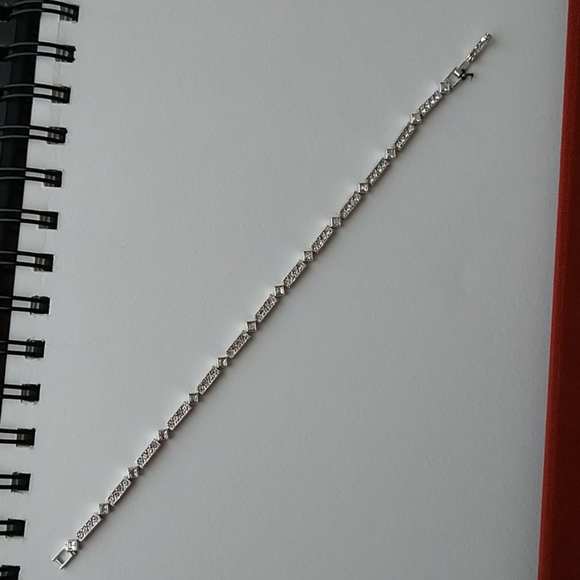 NADRI White Rhodium Bracelet - Picture 4 of 4